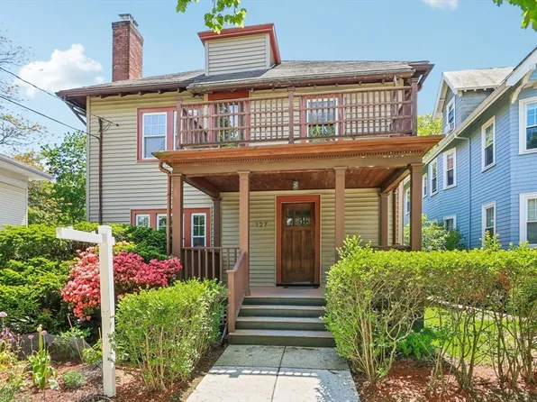 127 Sumner Rd #1, Brookline, MA 02445