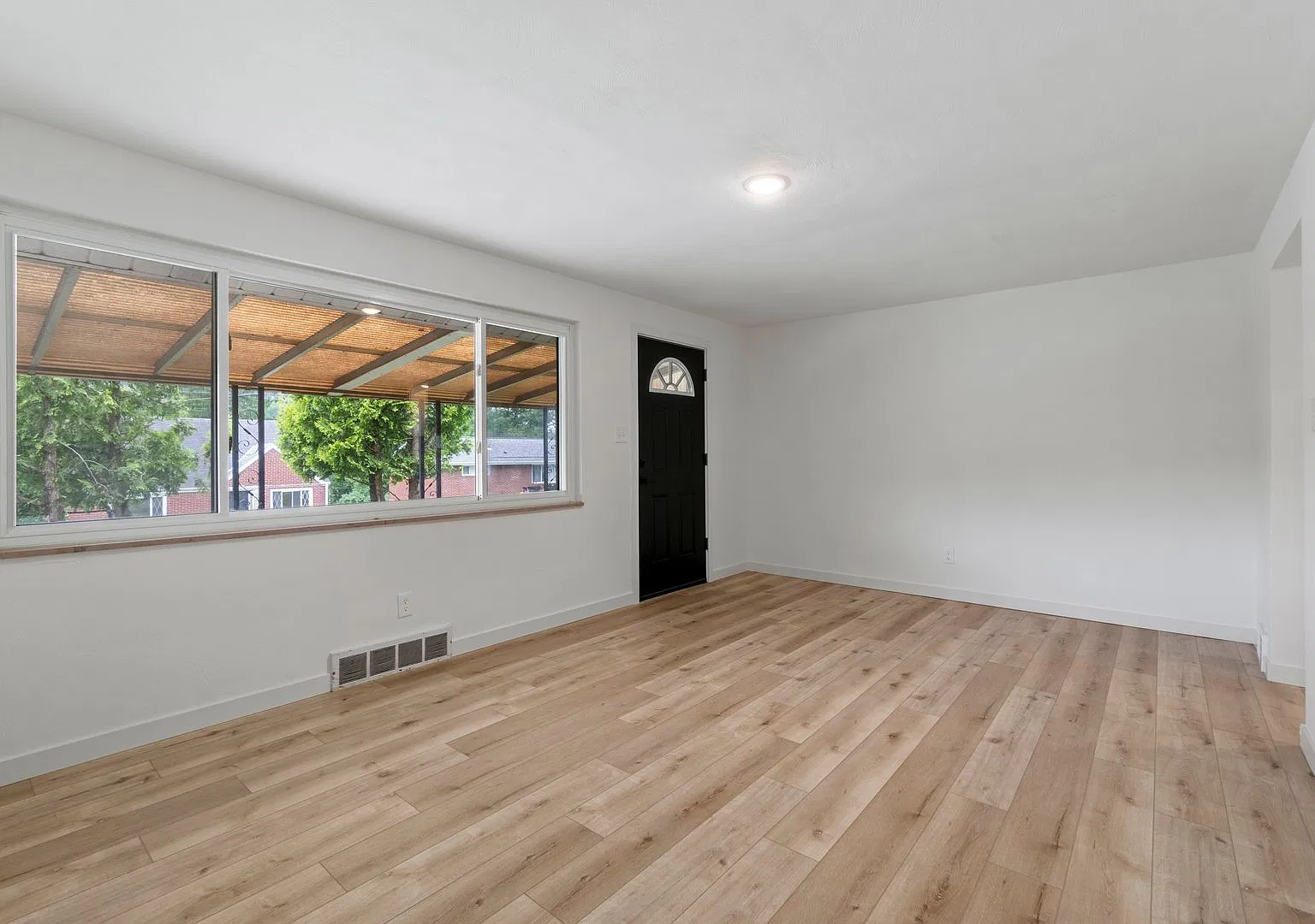 Move In Today To This Beautifully Renovated 3-Bedroom In Penn Hills! — Photo 4