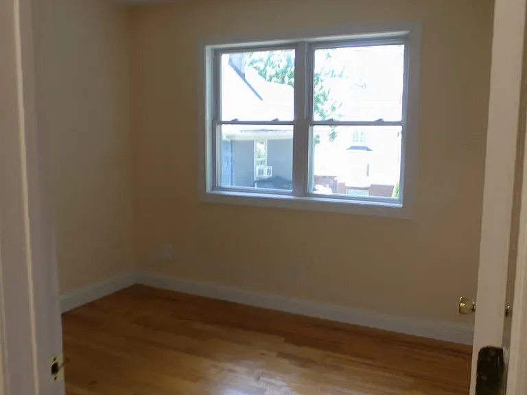 5175 Amboy Rd #2 — Photo 15