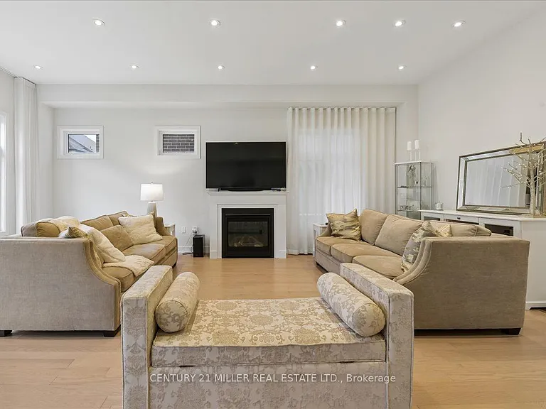 1358 Loon Ln — Photo 8