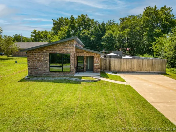 205 S 5th St, Calera, OK 74730
