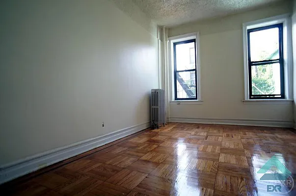 Rented by EXR | media 13