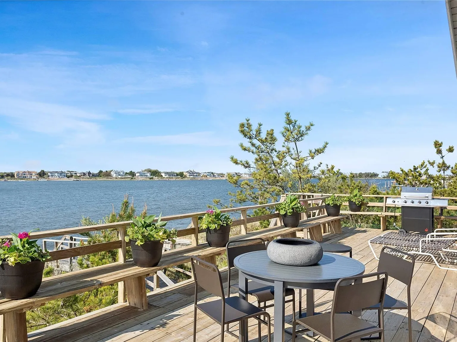 3 bed, 2.0 bath, 1800 sqft, $30,000 — Photo 4