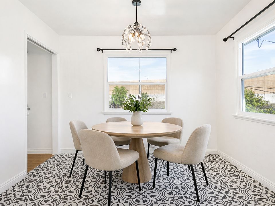 Virtually staged living room