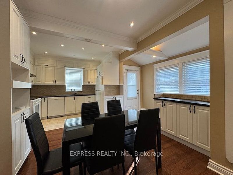 Toronto House for rent - 2 Bedrooms — photo 9