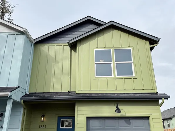 1531 SW 11th Ave, Dallas, OR 97338