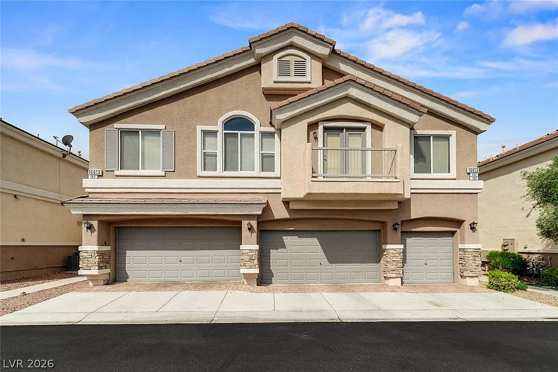 3 bed, 2.5 bath, 1670 sqft, $1,850 — Photo 1