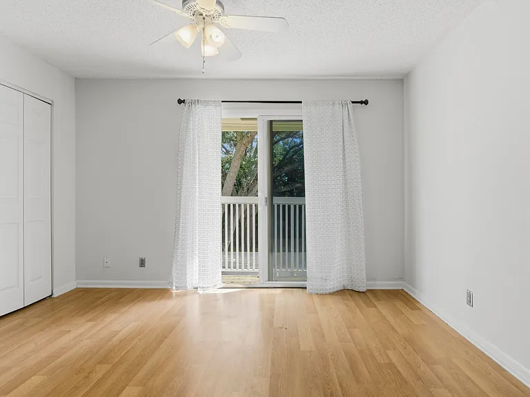 6375 Riverwalk Ln #4 — Photo 17
