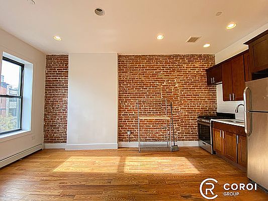 3rd image of 227 Bainbridge St APT 3