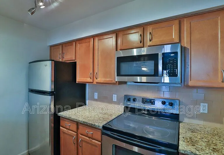 200 E Southern Ave #219 — Photo 8