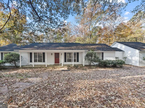 706 Woodbine Dr, Sandersville, GA 31082