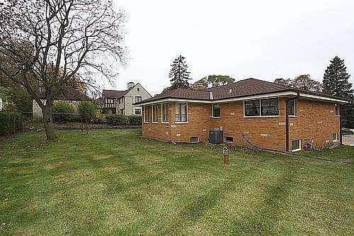 2nd image of 10323 W Woodward Ave