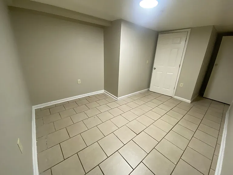 4315 Southern Pkwy #5 — Photo 7
