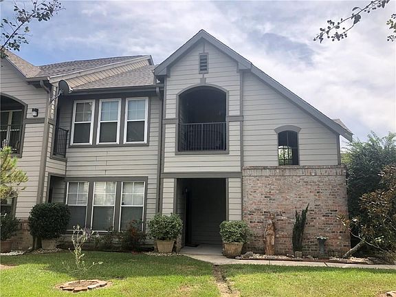 3rd image of 350 Emerald Forest Blvd APT 16101
