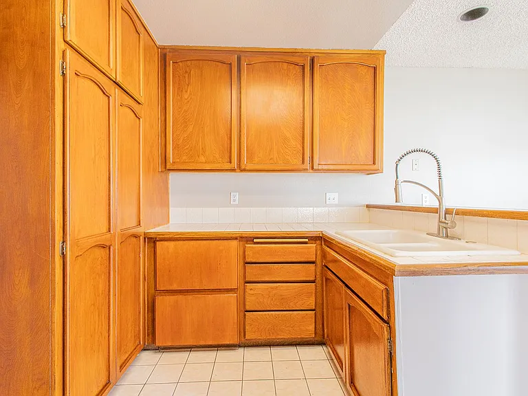 15809 Francisquito Ave #4 — Photo 44