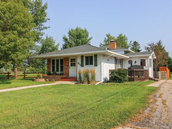 810 Hall Ave, Breckenridge, MN 56520