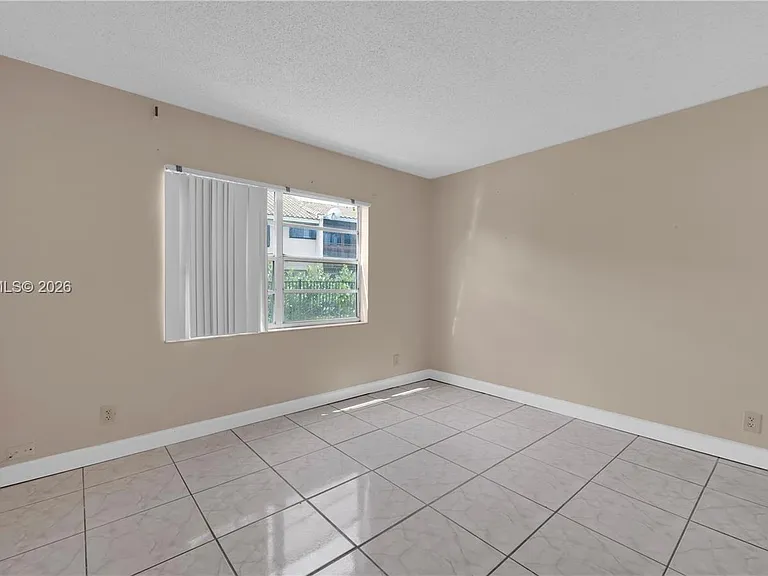 9964 Twin Lakes Dr #35-B — Photo 26