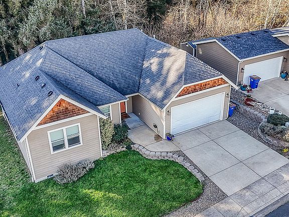 2nd image of 4635 NE Tide Ave