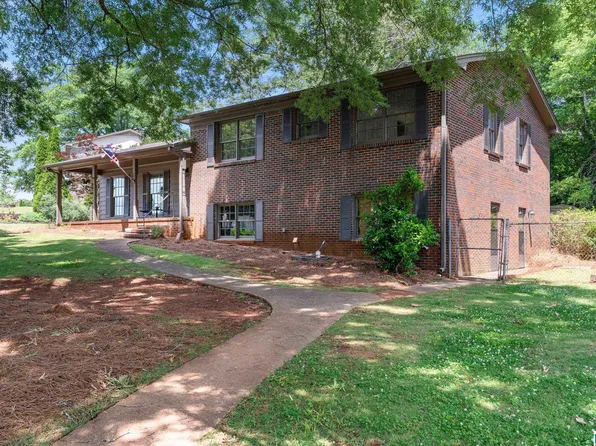 1900 Post Oak Rd, Vestavia Hills, AL 35216