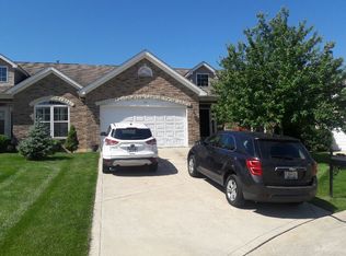 56 Hampton Place Ct, Saint Charles, MO