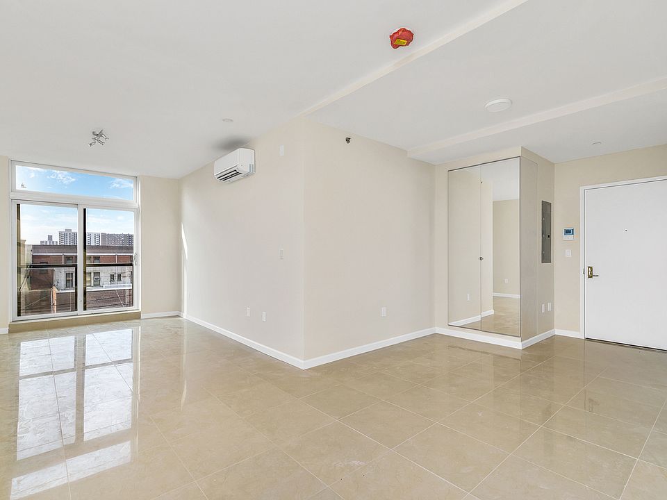 1st image of 2873 W 17th St #3B