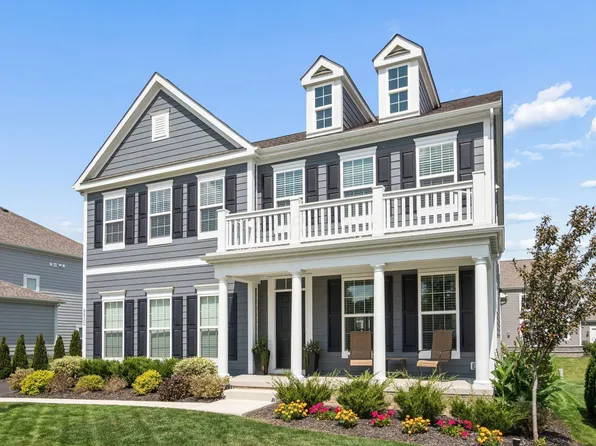 8600 Foxglove Dr, Plain City, OH 43064