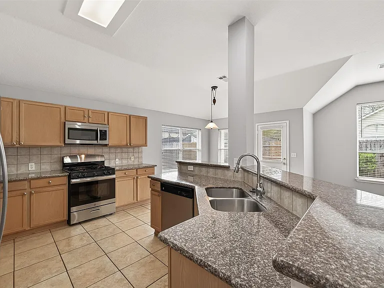 3135 Silver Cedar Trl — Photo 21