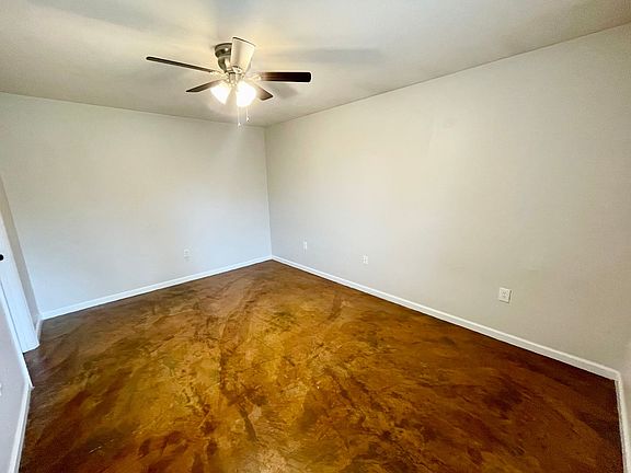 4th image of 3521 1st St #4