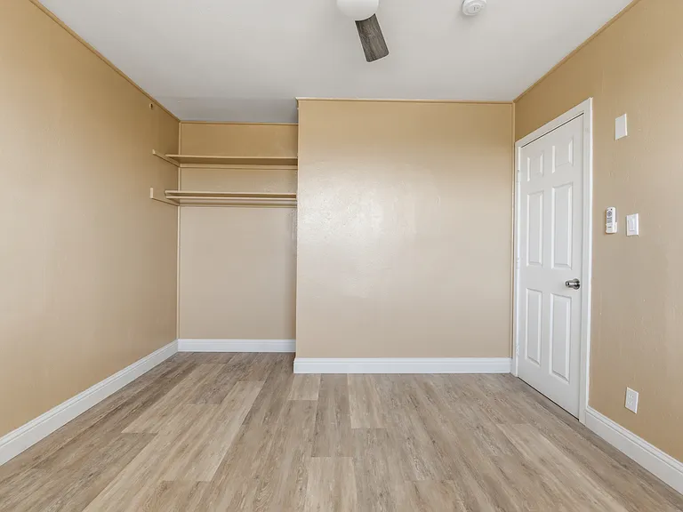 1641 E 6th St #1641 — Photo 7