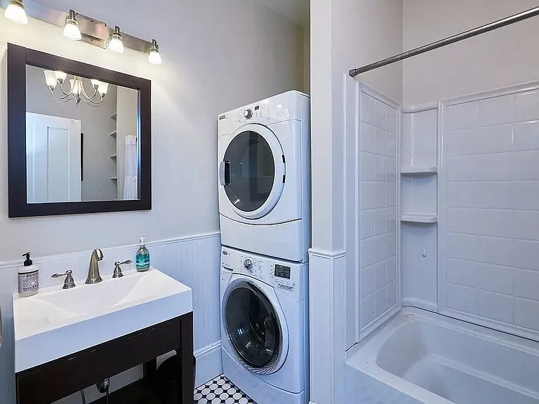 22 Trenton St #1 — Photo 10