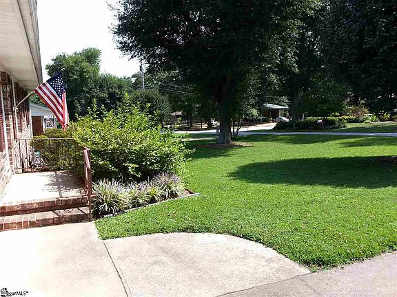 5th image of 113 Claxton Dr
