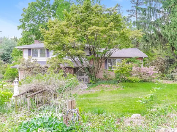 934 Village Rd, Lancaster, PA 17602