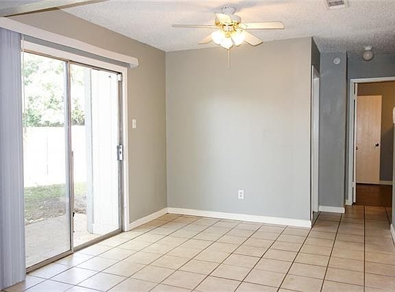 4th image of 12219 Dundee Dr