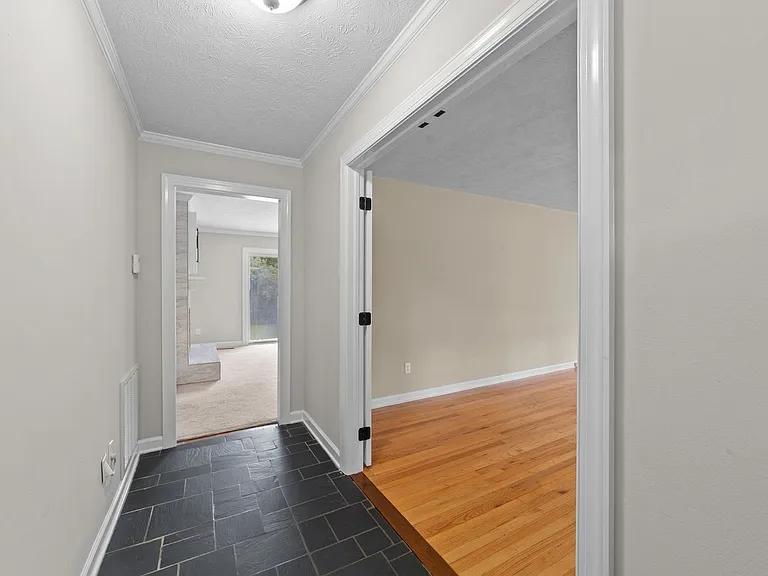 204 McNeill Rd — Photo 4
