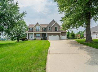 180 Arthur Ln, Valparaiso, IN 46383