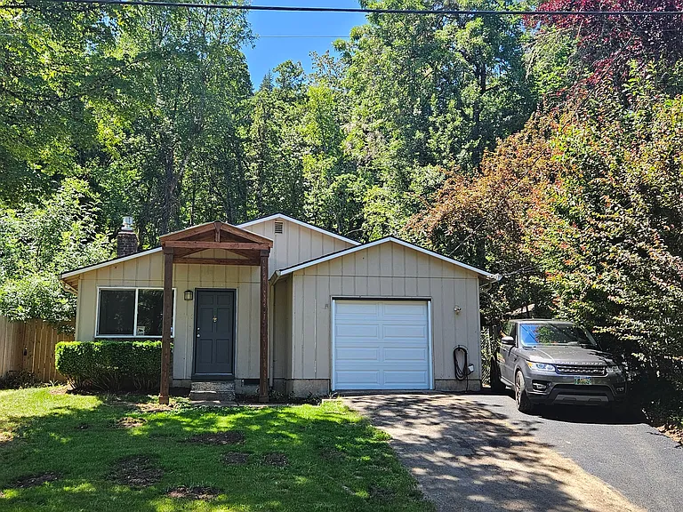 18616 Midhill Cir — Photo 1