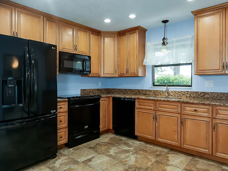 4166 Gator Trace Villas Cir #B — Photo 11