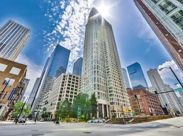 345 N La Salle Dr, Chicago, IL