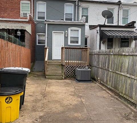 Parking space in rear