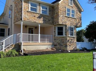 2052 E McGalliard Ave, Hamilton, NJ 08610