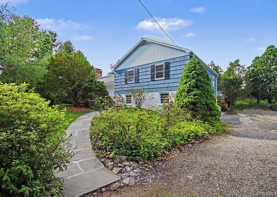 1st image of 10 Lakeview Road