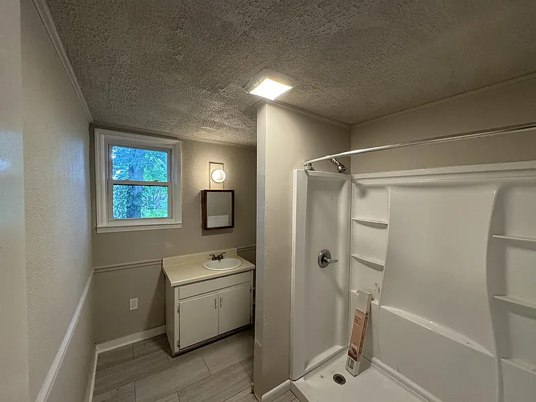 1202 Church St NW — Photo 3