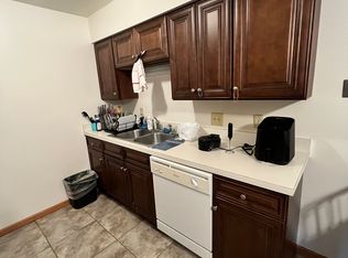 299 E Kahler Rd APT 6, Wilmington, IL 60481