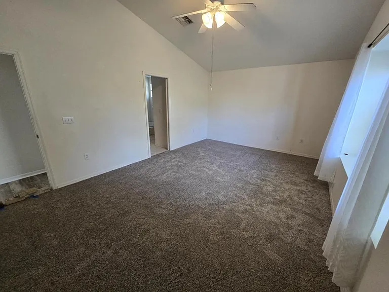 24505 Landing Dr — Photo 9