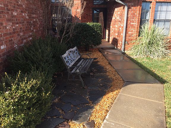 3rd image of 10121 Glascow Dr