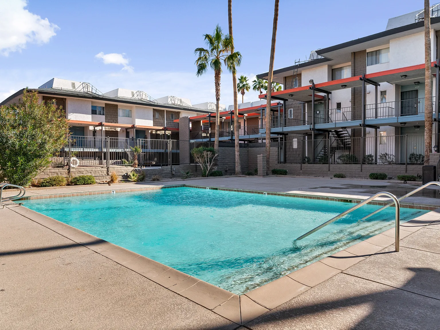 Townhome Villas — Photo 4