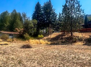 411 Wood Crest Dr, Myrtle Creek, OR 97457