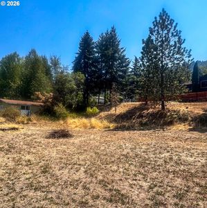 411 Wood Crest Dr, Myrtle Creek, OR, 97457