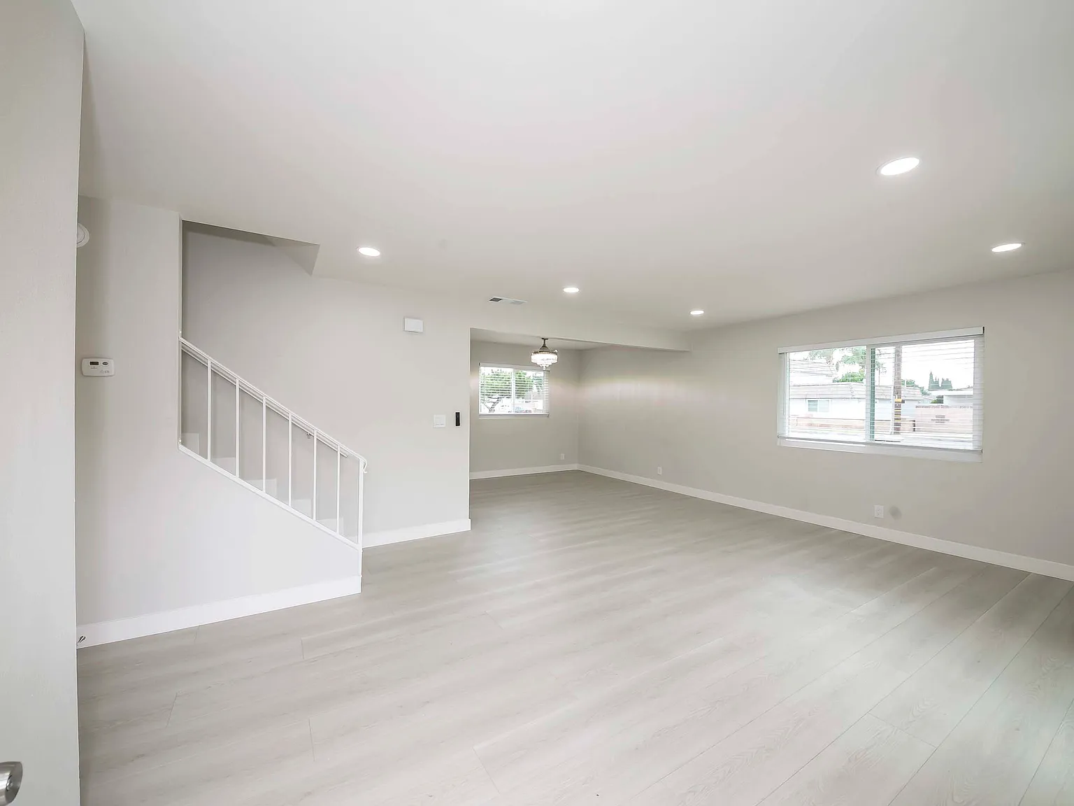 2 bed, 1.5 bath, 1000 sqft, $3,000 — Photo 3