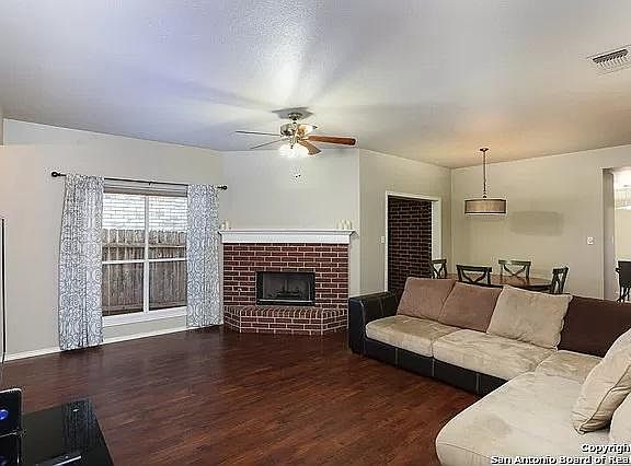 2nd image of 5739 Cedar Cv